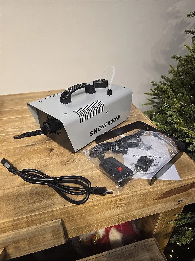 Maquina de Neve Artificial 220v com Controle Remoto 900w